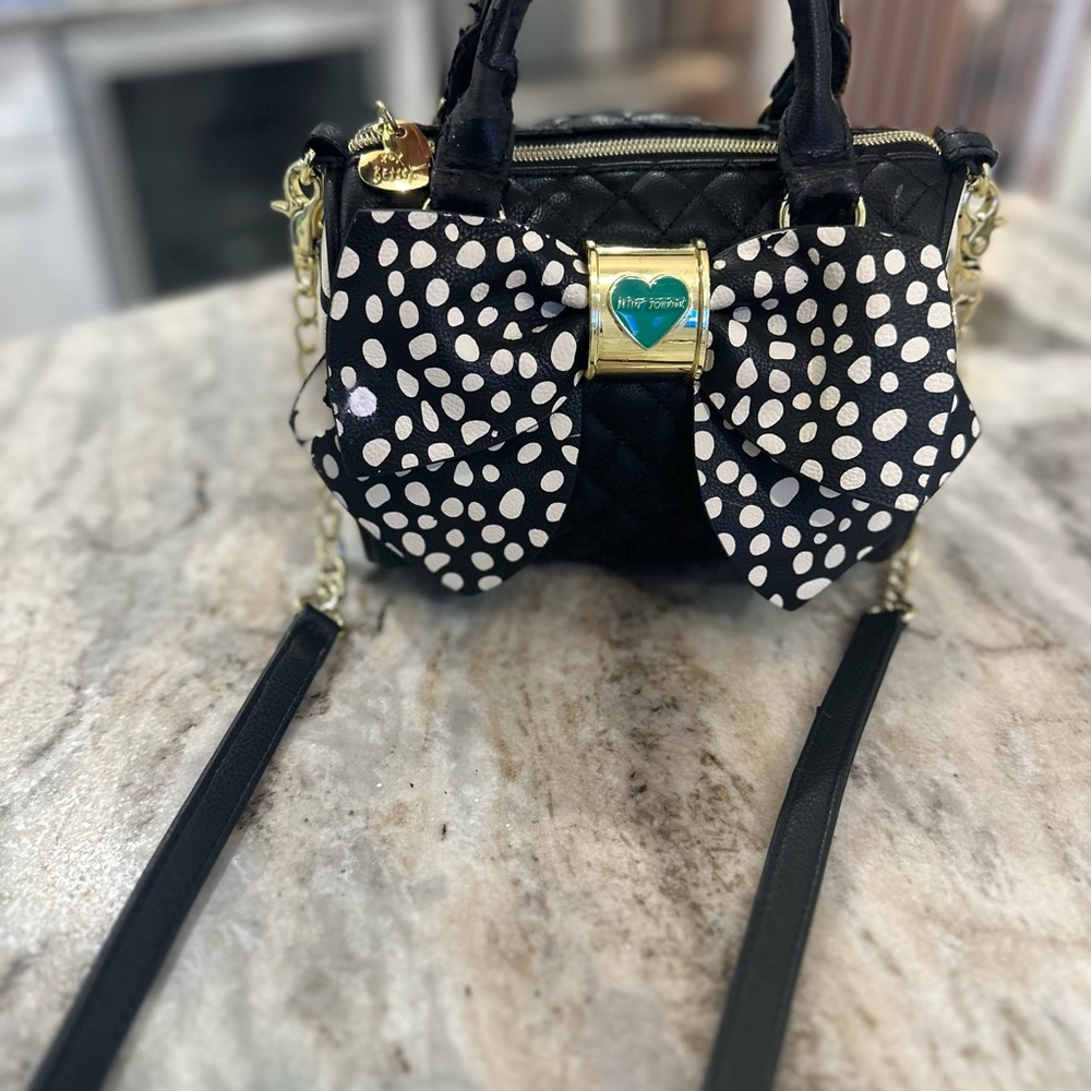 Betsey Johnson adorable little handbag